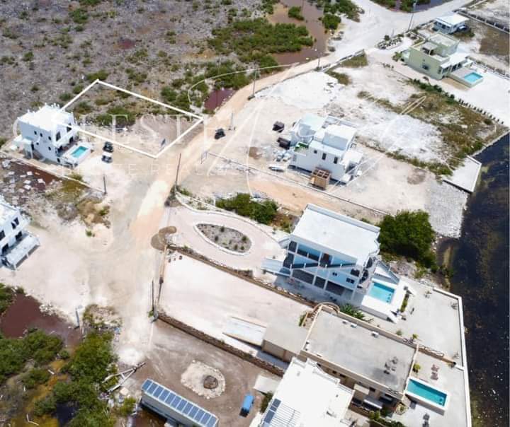 Prime Second-Row Waterview Lot in Tarpon Bay, Ambergris Caye
