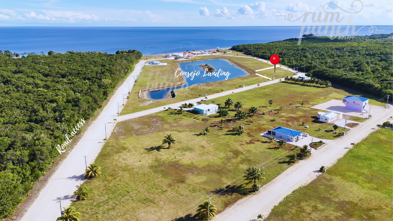 Lagoon Front Property – Lot 32 | Consejo Landing 🌴